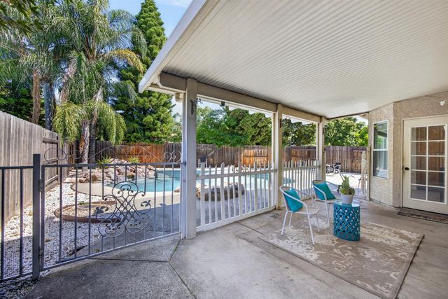 8936 Sheldon Creek Dr, Elk Grove, CA 95624