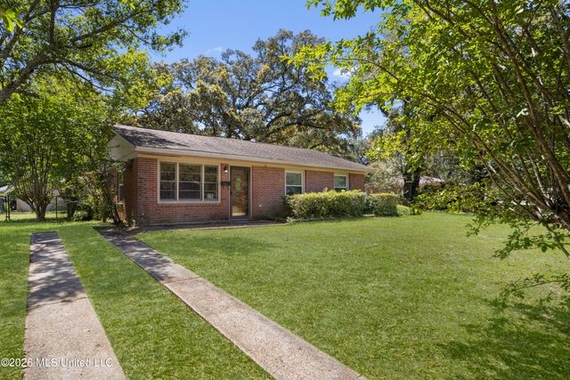 2320 Curcor Drive, Gulfport, MS 39507