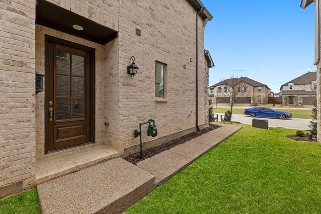 3904 Gildas Lane, Lewisville, TX 75010
