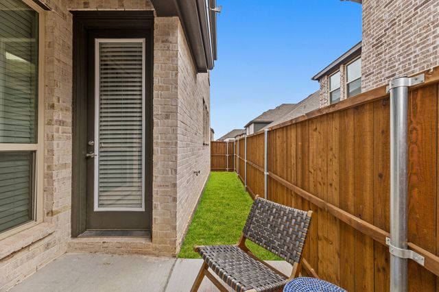 3904 Gildas Lane, Lewisville, TX 75010