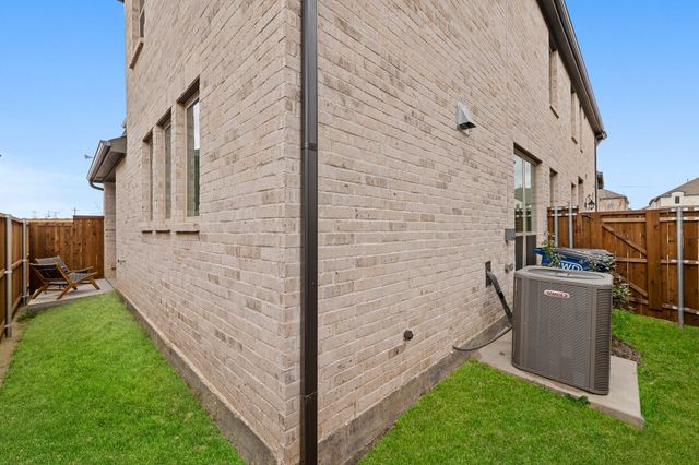 3904 Gildas Lane, Lewisville, TX 75010