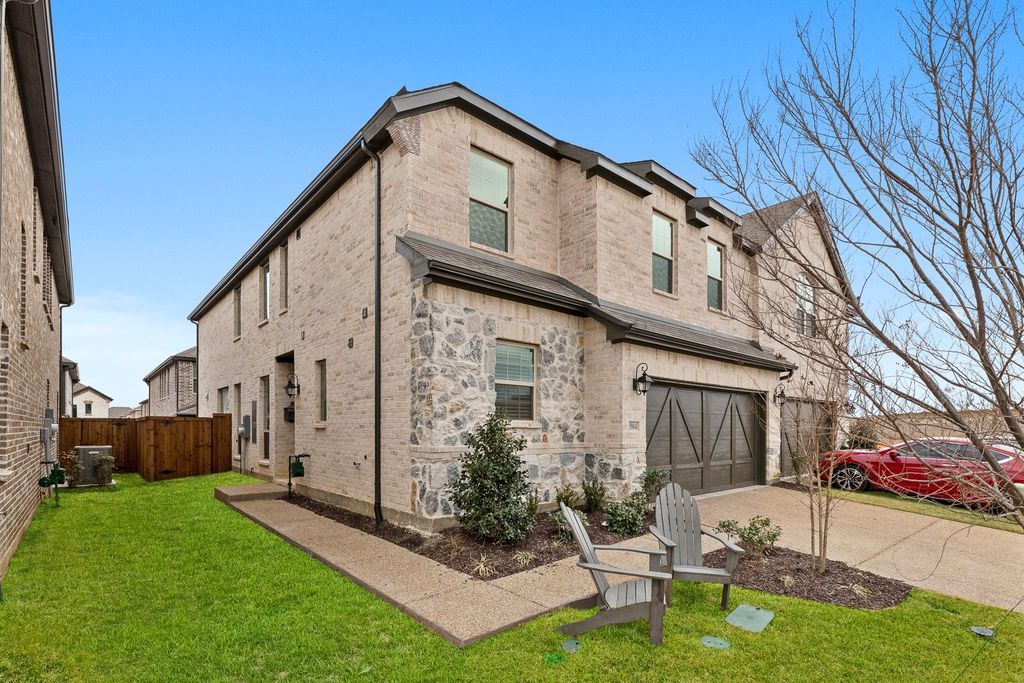 3904 Gildas Lane, Lewisville, TX 75010