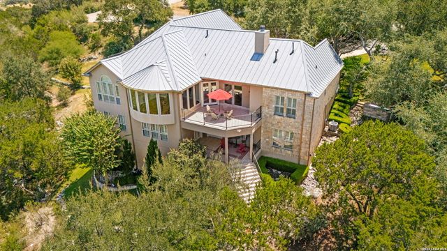 3 Champions Run, San Antonio, TX 78258