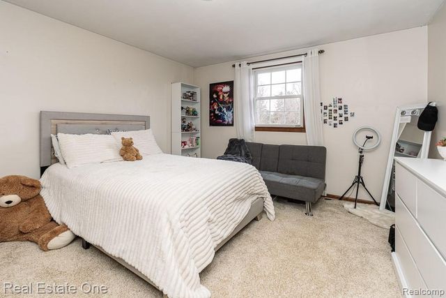 1801 Tahyio Road, Owosso Charter Township, MI 48867