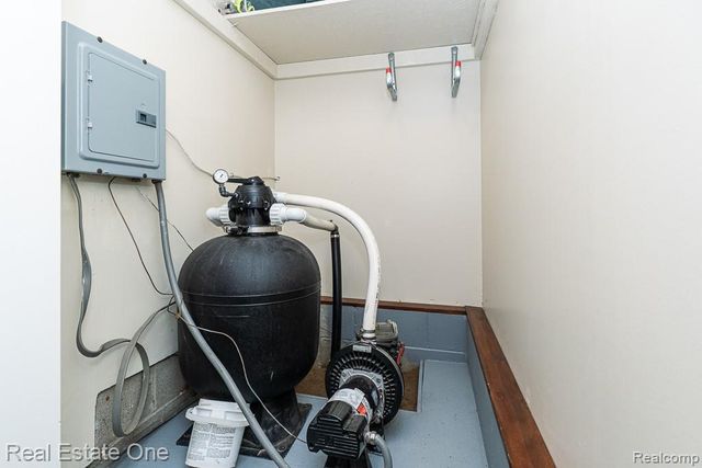 1801 Tahyio Road, Owosso Charter Township, MI 48867