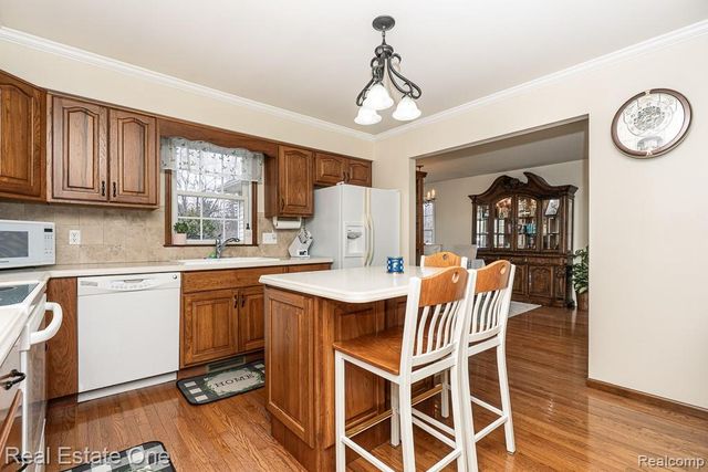 1801 Tahyio Road, Owosso Charter Township, MI 48867