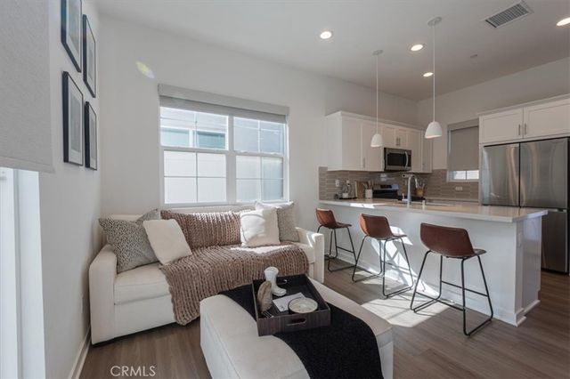 2422 E Encanto Paseo, Ontario, CA 91762