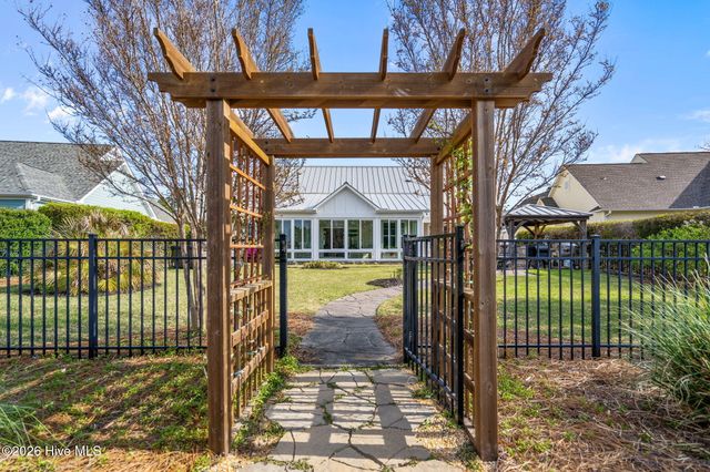 5026 Stoney Point Drive, Leland, NC 28451