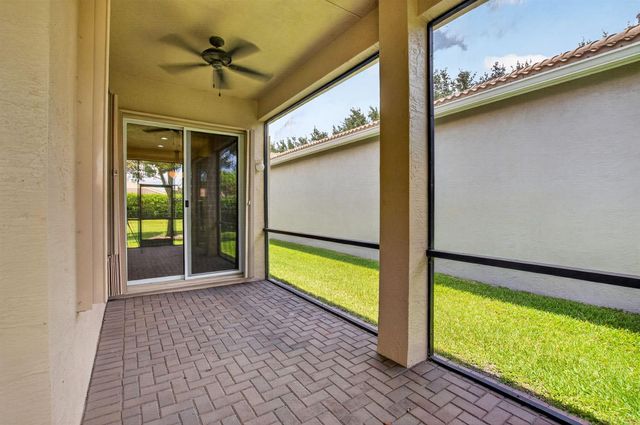 9052 Greenstone Ridge Way, Boynton Beach, FL 33473