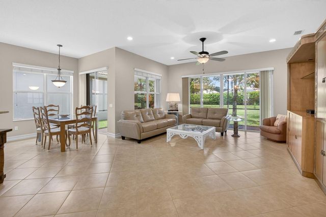 9052 Greenstone Ridge Way, Boynton Beach, FL 33473