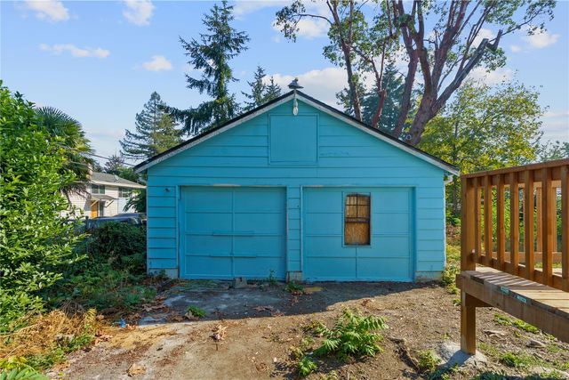 11818 14th Avenue S, Seattle, WA 98168