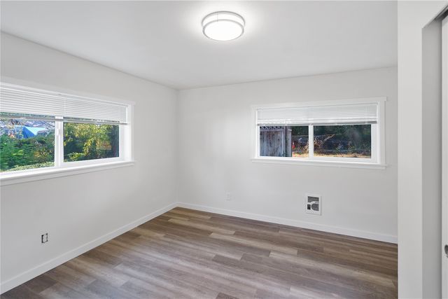 11818 14th Avenue S, Seattle, WA 98168