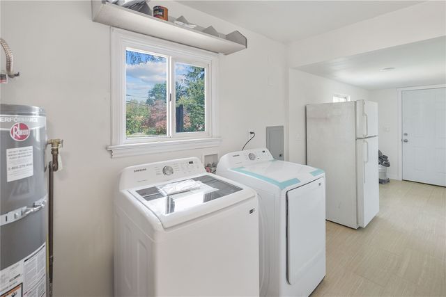 11818 14th Avenue S, Seattle, WA 98168
