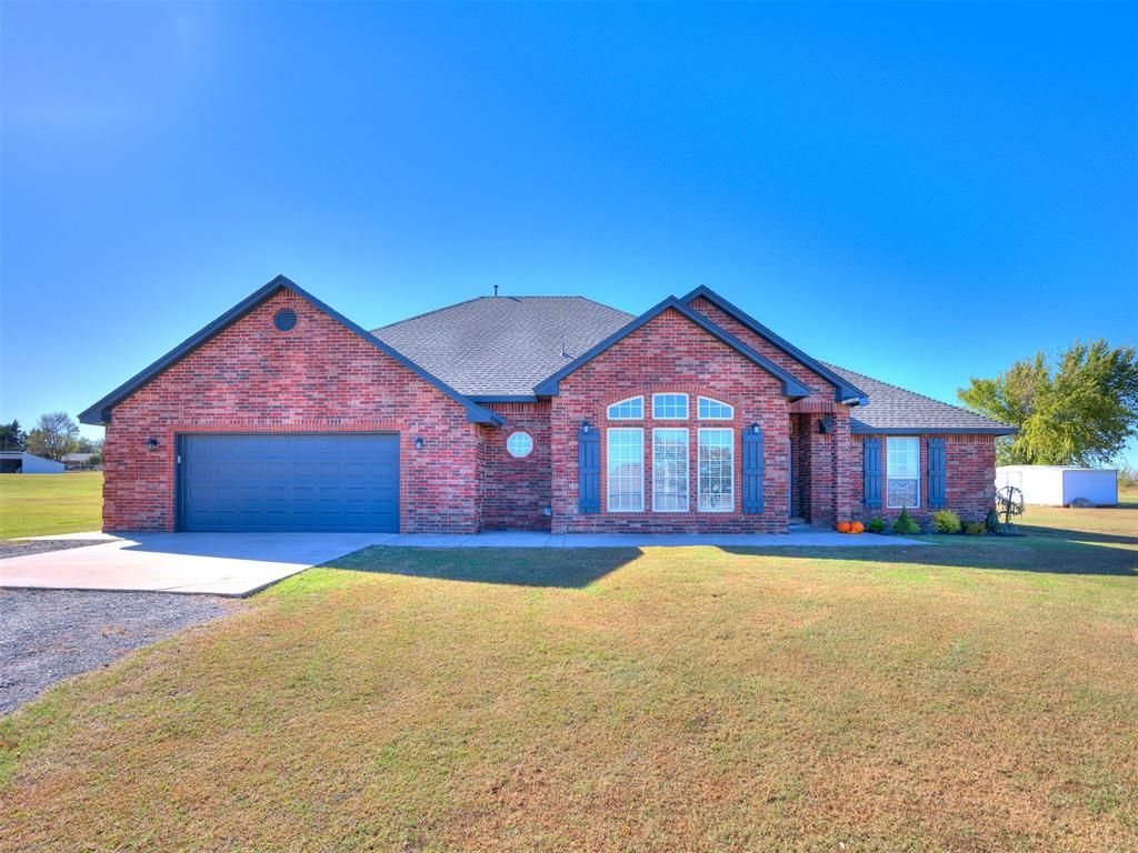 817 N Country Club Road, Newcastle, OK 73065