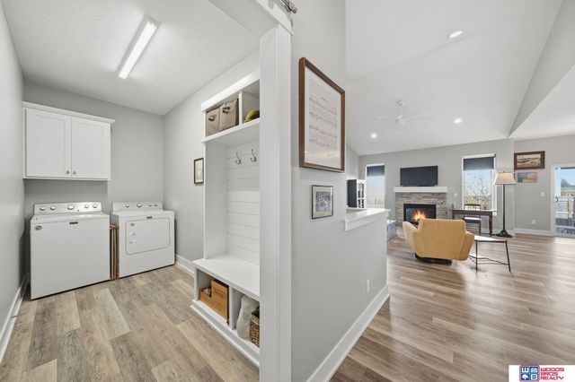 8300 Yankee Woods Drive, Lincoln, NE 68516