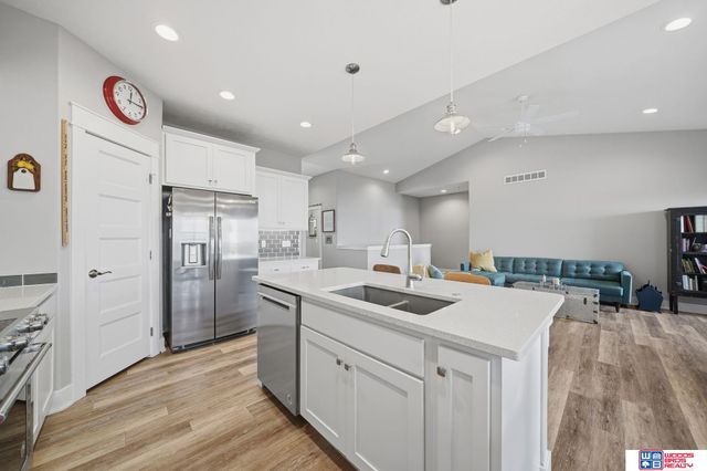 8300 Yankee Woods Drive, Lincoln, NE 68516