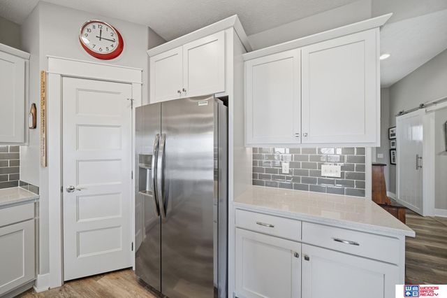 8300 Yankee Woods Drive, Lincoln, NE 68516