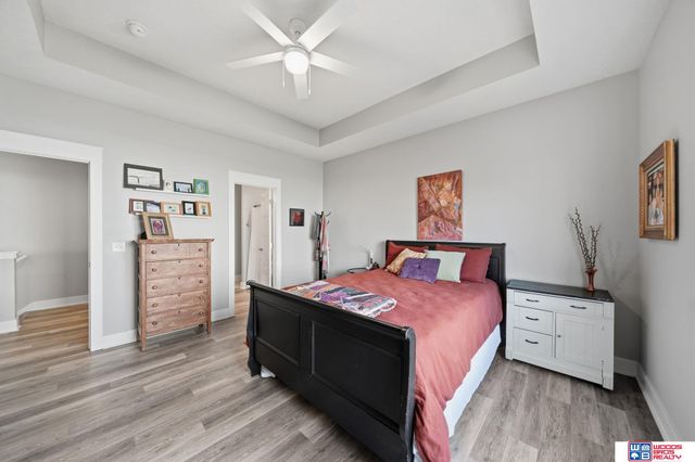 8300 Yankee Woods Drive, Lincoln, NE 68516