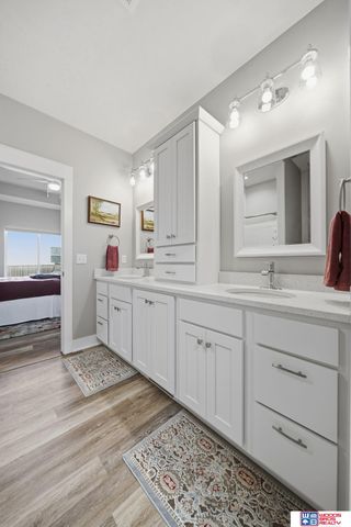 8300 Yankee Woods Drive, Lincoln, NE 68516