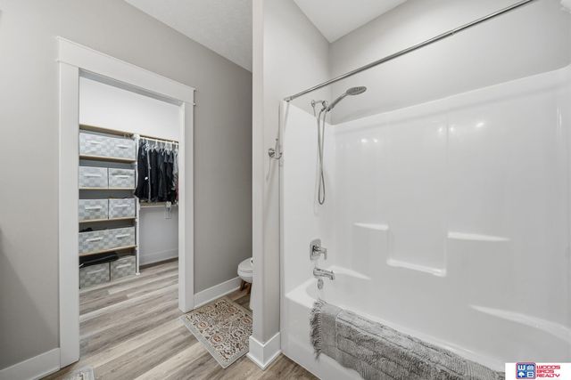 8300 Yankee Woods Drive, Lincoln, NE 68516