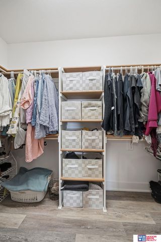 8300 Yankee Woods Drive, Lincoln, NE 68516