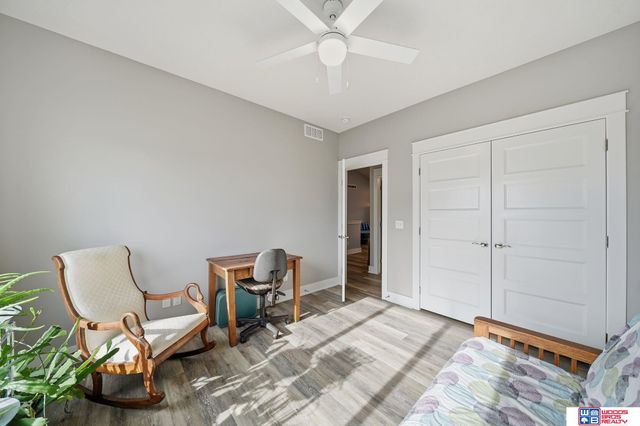 8300 Yankee Woods Drive, Lincoln, NE 68516