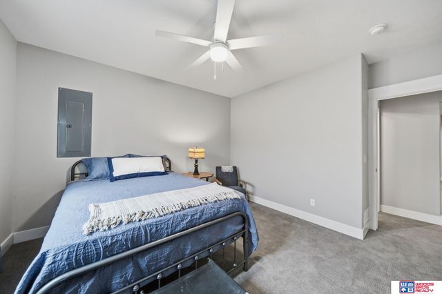 8300 Yankee Woods Drive, Lincoln, NE 68516