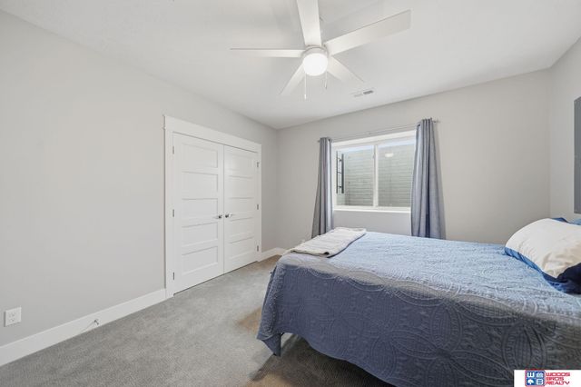 8300 Yankee Woods Drive, Lincoln, NE 68516