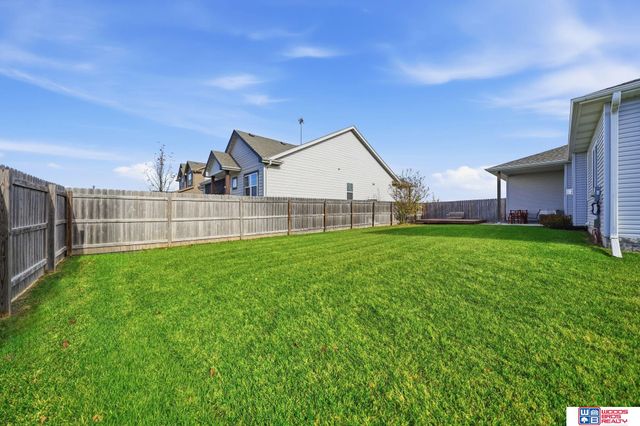 8300 Yankee Woods Drive, Lincoln, NE 68516