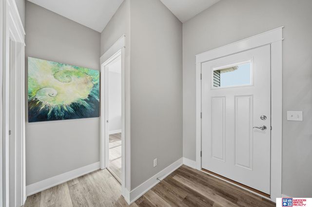 8300 Yankee Woods Drive, Lincoln, NE 68516