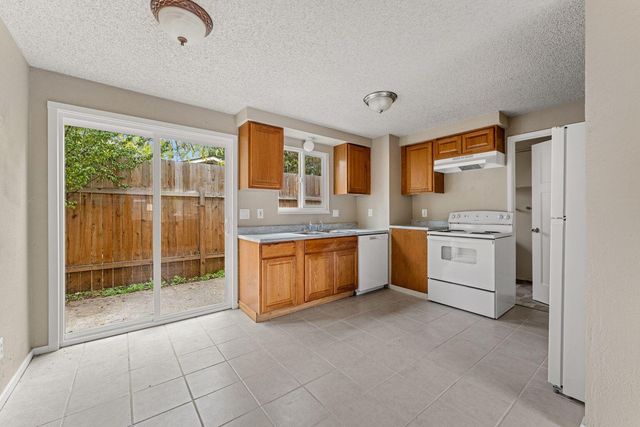 1215 W Main Street C, G, J, Medford, OR 97501