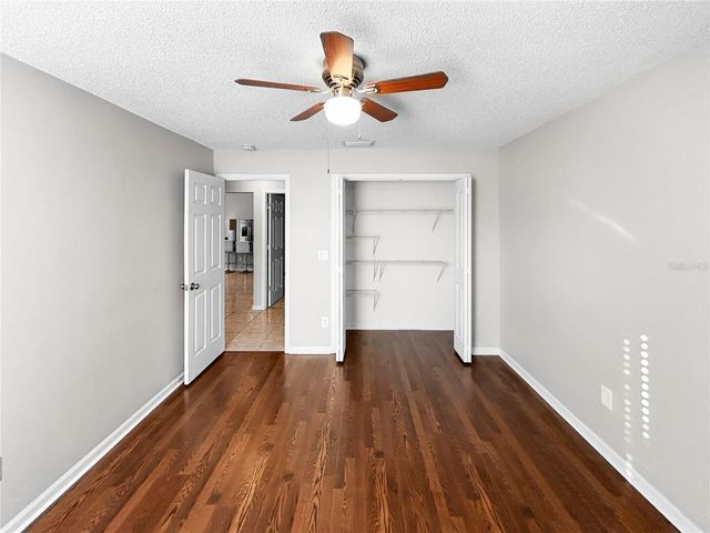 4518 OAK RIVER CIRCLE, Valrico, FL 33596