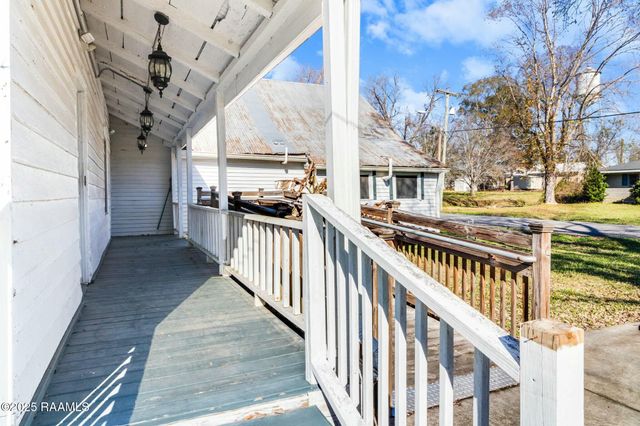 305 S Bridge Street, Washington, LA 70589