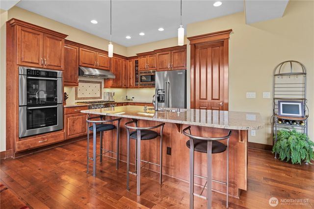 2262 NW Fall Line Lane, Issaquah, WA 98027