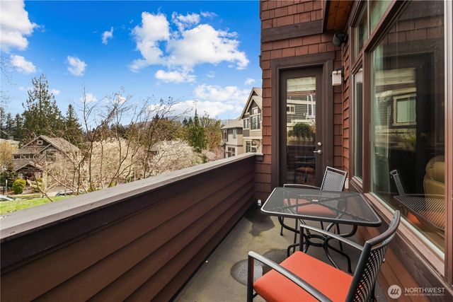 2262 NW Fall Line Lane, Issaquah, WA 98027