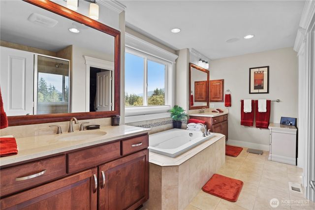 2262 NW Fall Line Lane, Issaquah, WA 98027