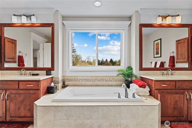 2262 NW Fall Line Lane, Issaquah, WA 98027