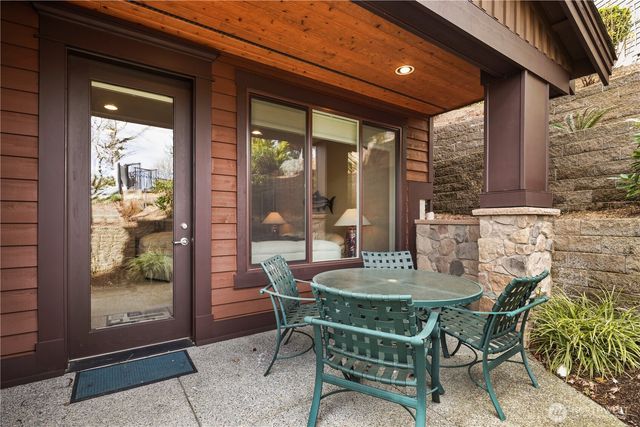 2262 NW Fall Line Lane, Issaquah, WA 98027