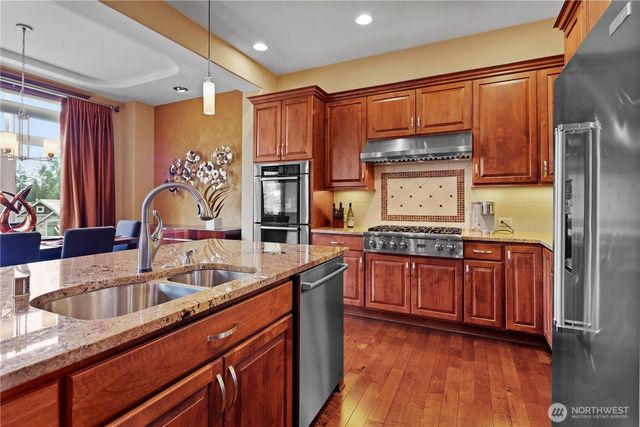 2262 NW Fall Line Lane, Issaquah, WA 98027