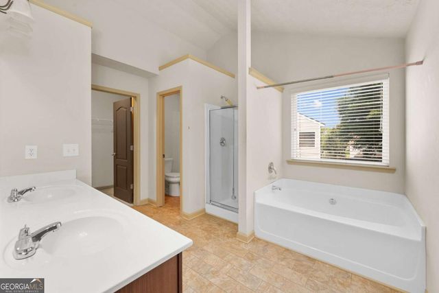 4589 Mcever View Drive, Sugar Hill, GA 30518