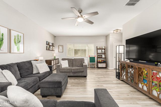 797 W BANYAN Avenue, Queen Creek, AZ 85140