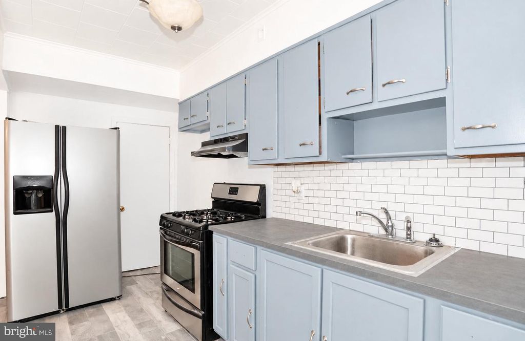 2613 S CARROLL ST, PHILADELPHIA, PA 19142 — photo 2