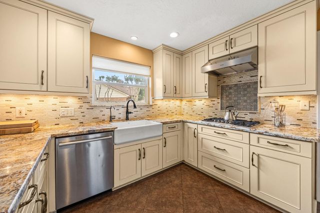 3110 Lynbrook Court, Sugar Land, TX 77478