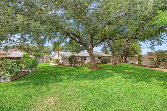 3110 Lynbrook Court, Sugar Land, TX 77478