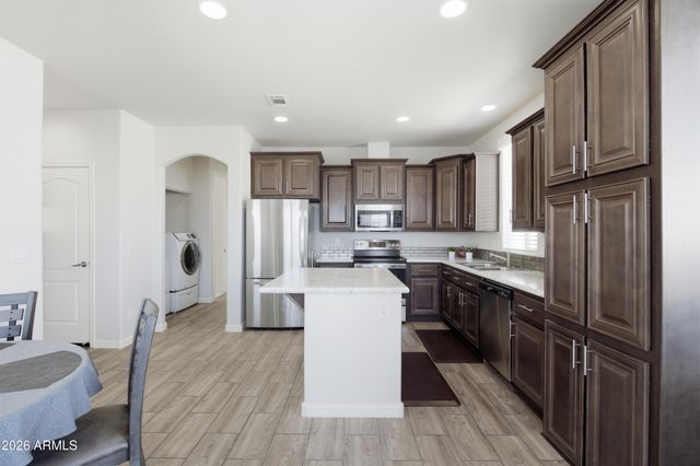 650 N Hawes Road 3313, Mesa, AZ 85207