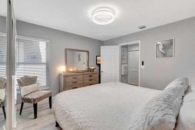 7187 Summer Tree Drive, Boynton Beach, FL 33437