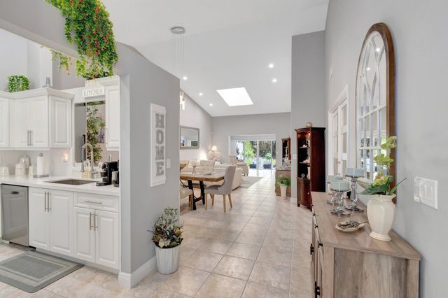 7187 Summer Tree Drive, Boynton Beach, FL 33437