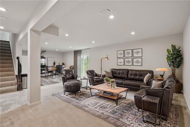 6 Dana Dr., Findlay Twp, PA 15108