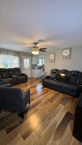 439 Malden Drive, Richardson, TX 75080