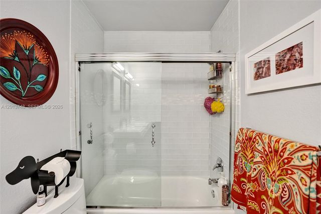 6204 NW 78th Ct, Parkland, FL 33067